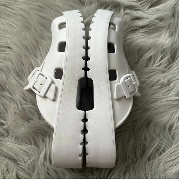 FREE PEOPLE Karlie Buckle Clog Size 7 NWOT - Picture 10 of 12